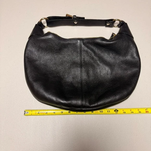 Quince Black Leather Hobo Bag - Picture 6 of 10